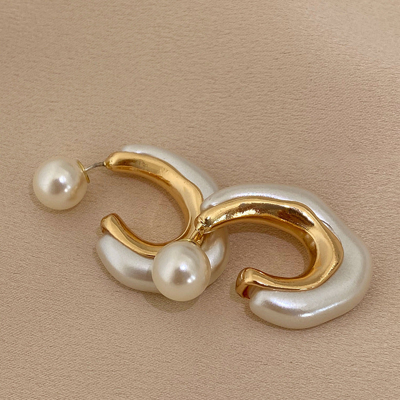 Queen Pearl Earrings